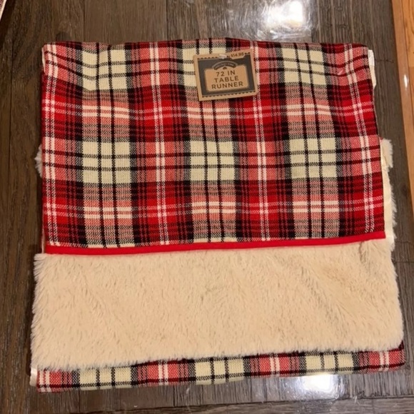 Tartan Plaid Table Runner - Picture 6 of 8